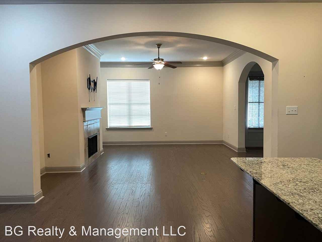 5802 Shining Way - Photo 3 of 17
