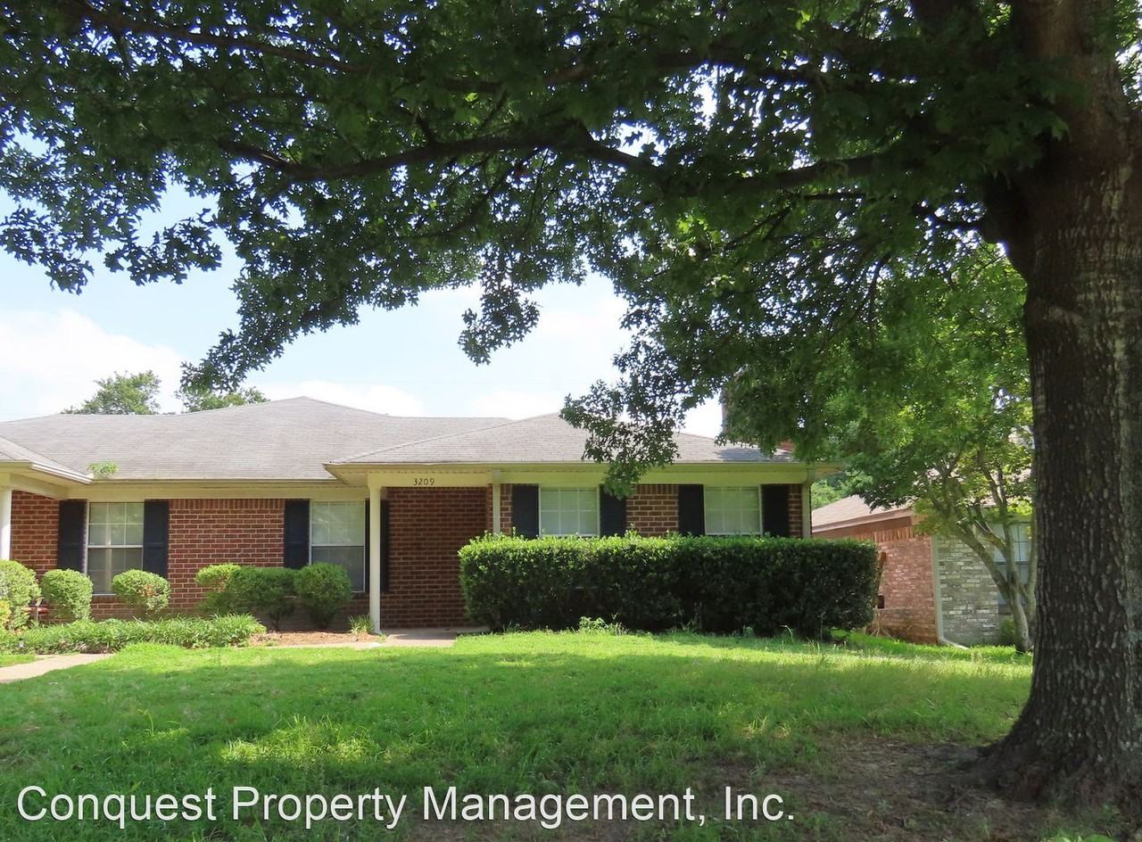 3209 Lexington Dr - Photo 3 of 24