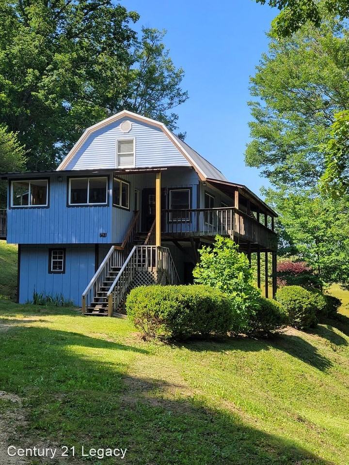 793 Dark Hollow Private Dr - Photo 2 of 23