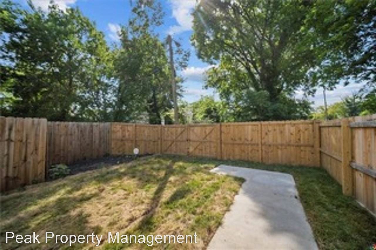 1203 N 19th St - Photo 3 of 20