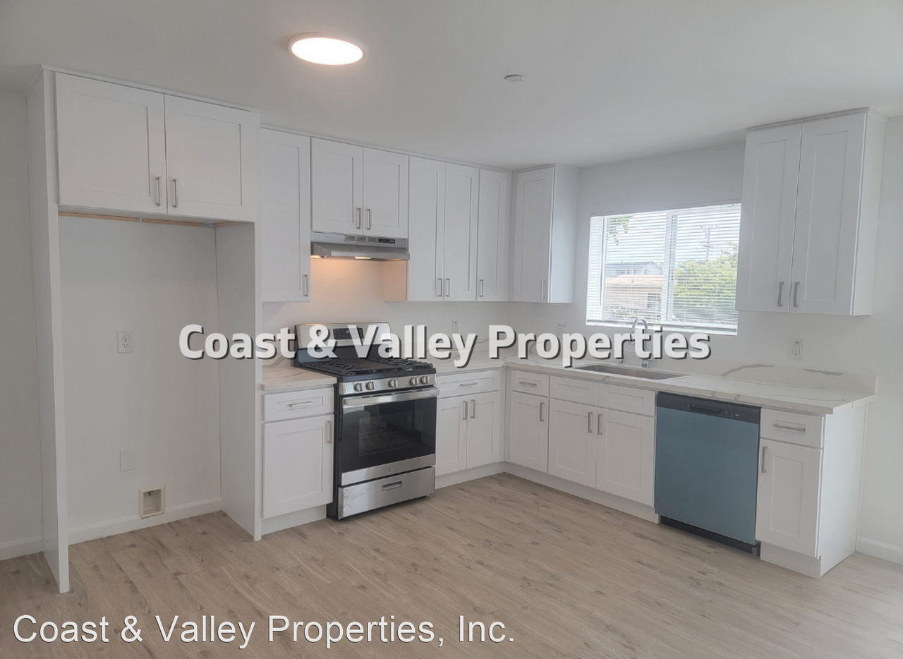 11340 Rico St. - Photo 2 of 9