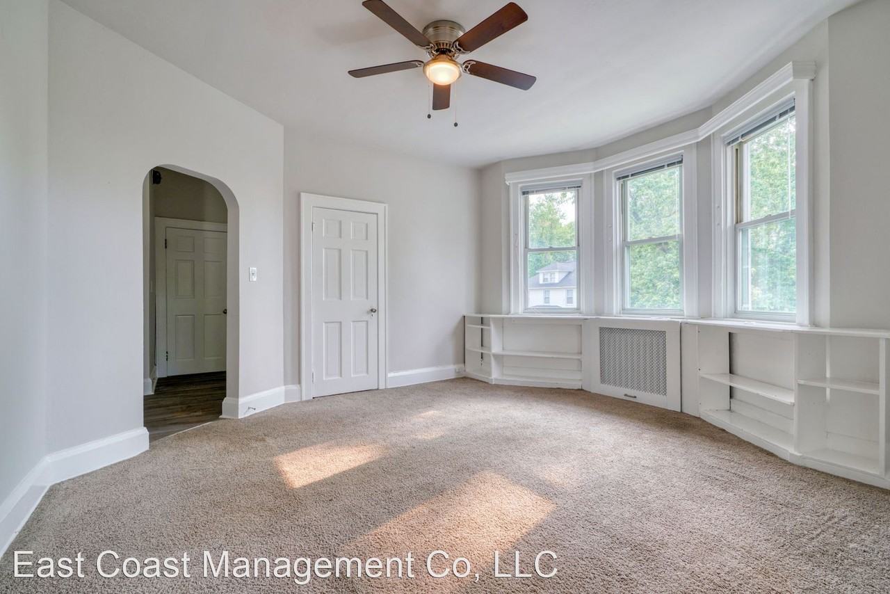 3028 Glenmore Ave - Photo 2 of 2