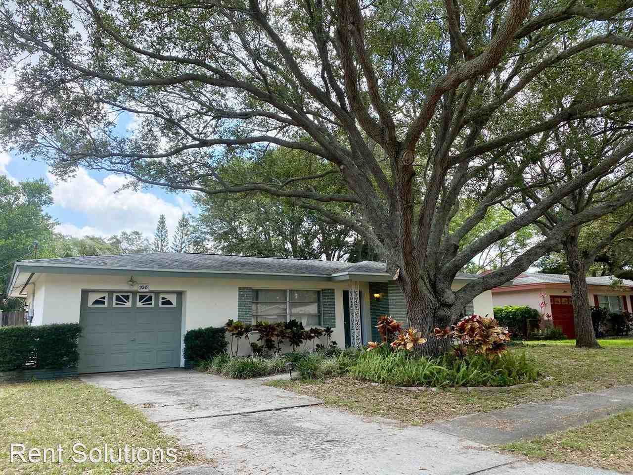 2045 Brampton Rd - Photo 2 of 21