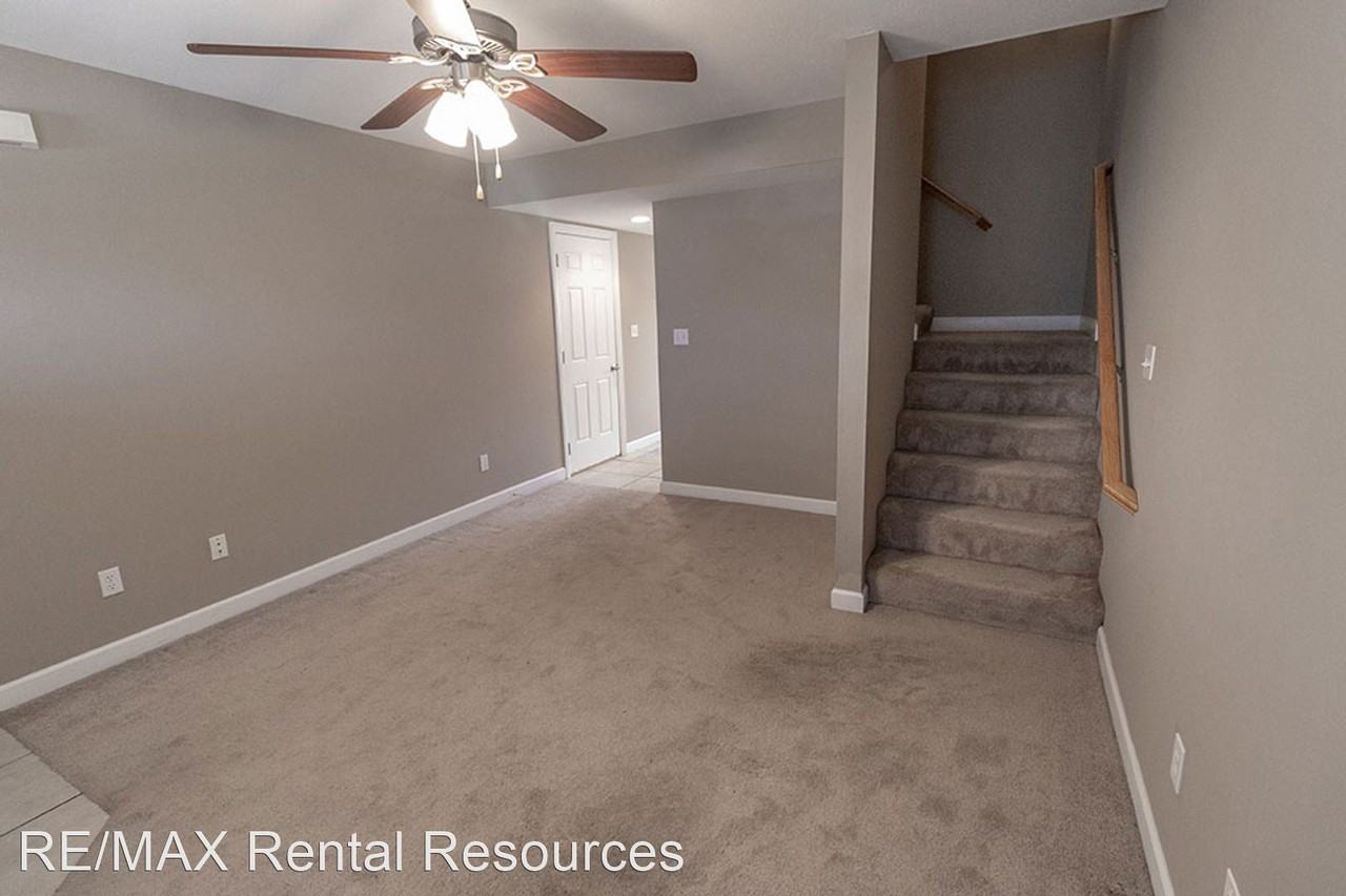 4802 Edenton Blvd - Photo 3 of 38