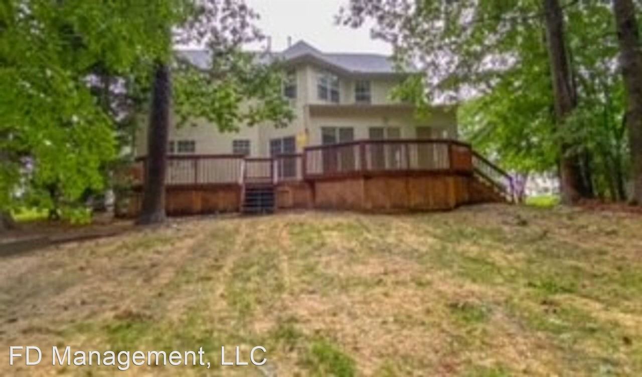83 Meredith Way - Photo 2 of 18