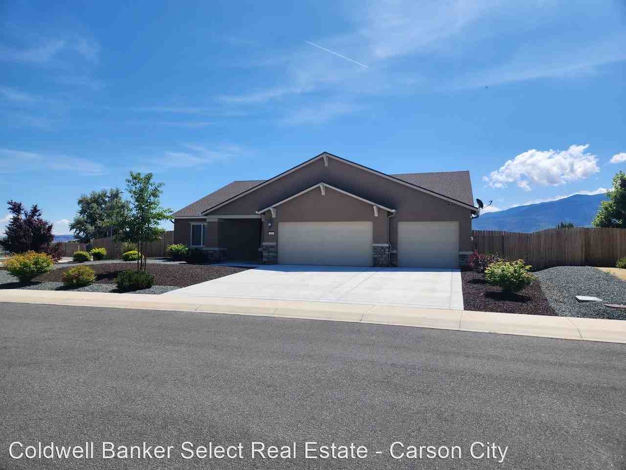 183 Deerfield Rd - Photo 2 of 20