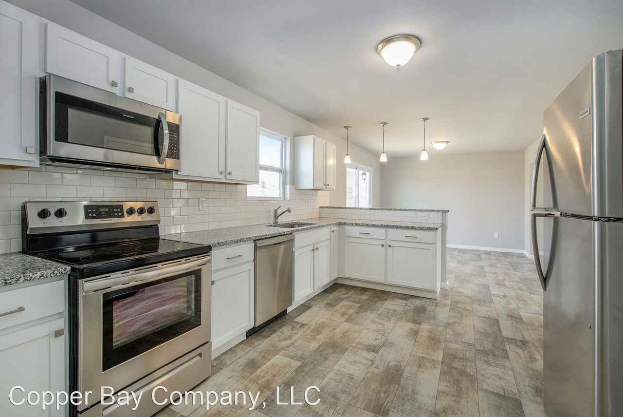 2094 Farm Valley Rd - Photo 2 of 30