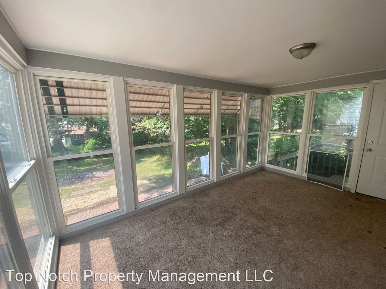 4308 12th St - Photo 2 of 16