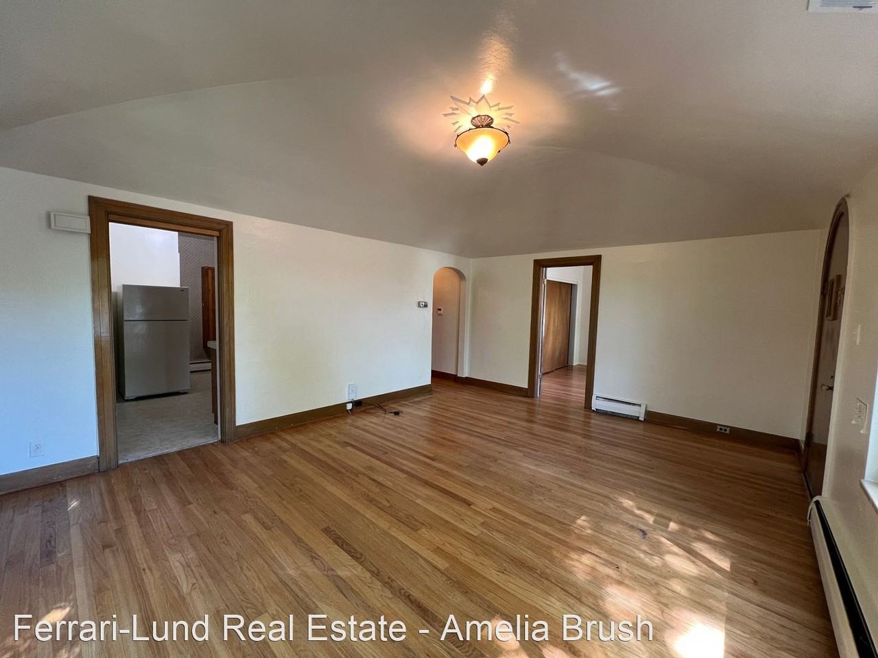 1053 Ralston St - Photo 3 of 13