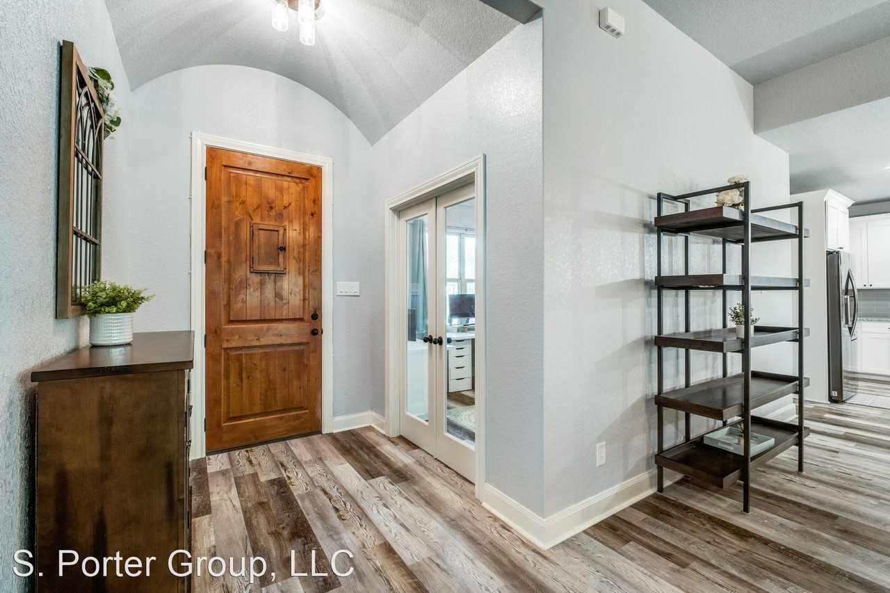 135 County Road 6874 - Photo 3 of 24