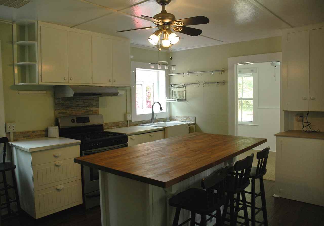 18 River Rd - Photo 3 of 18