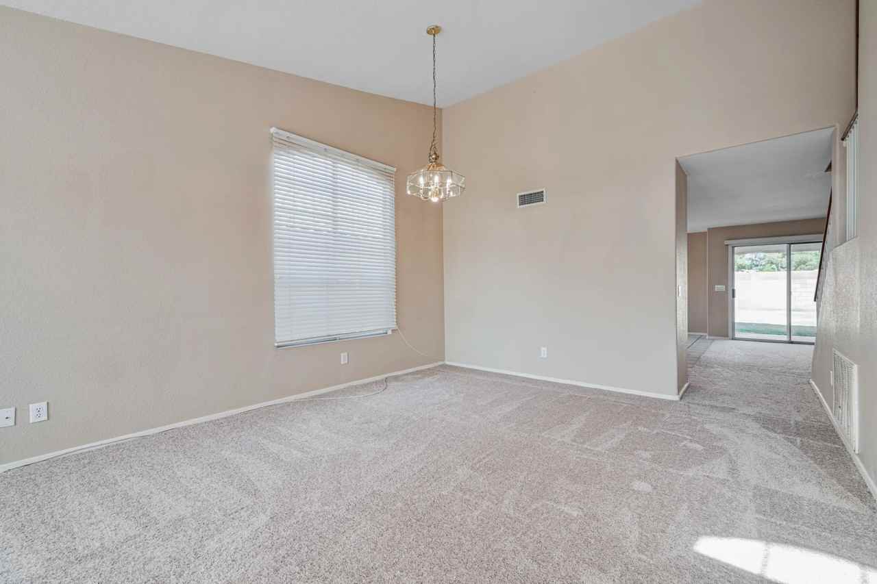 897 N Joshua Tree Ln - Photo 2 of 30