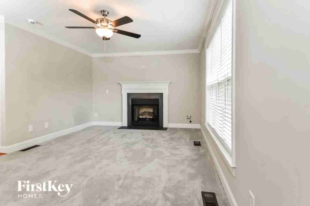 2950 Stonekirk - Photo 3 of 14