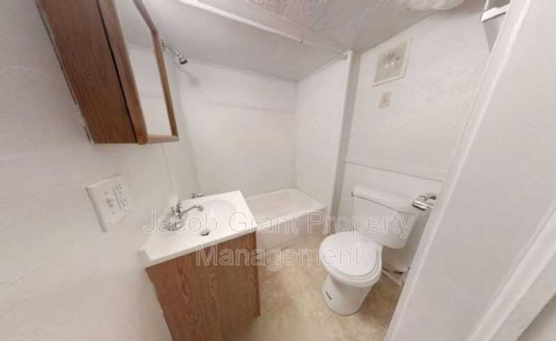 353 H St #3 - Photo 5 of 7