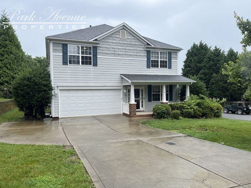 126 Cloister Ln - Photo 2 of 27