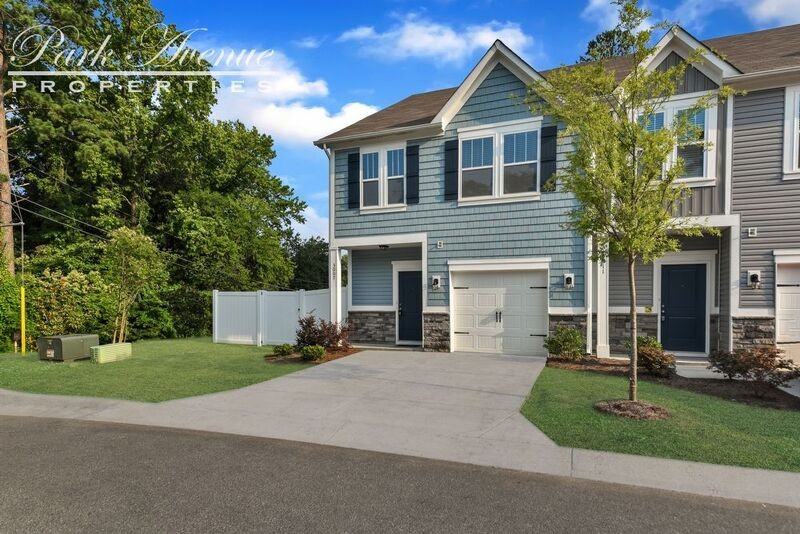 3007 Ayana Dr - Photo 2 of 26