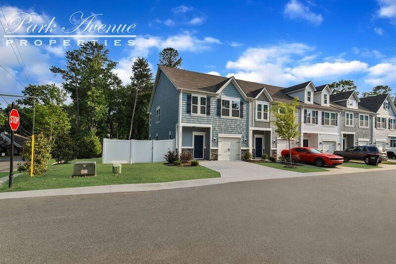 3007 Ayana Dr - Photo 3 of 26