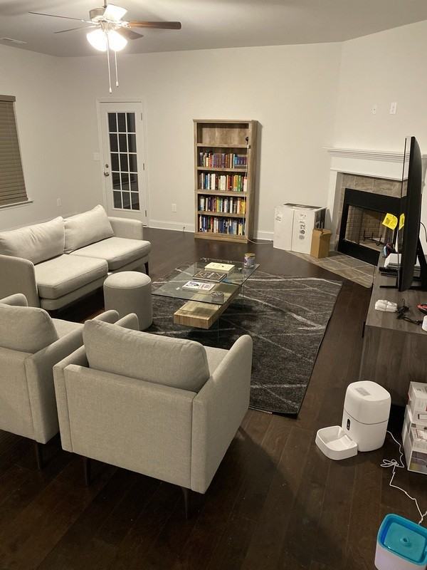 212 Properzi Way Sw - Photo 3 of 12