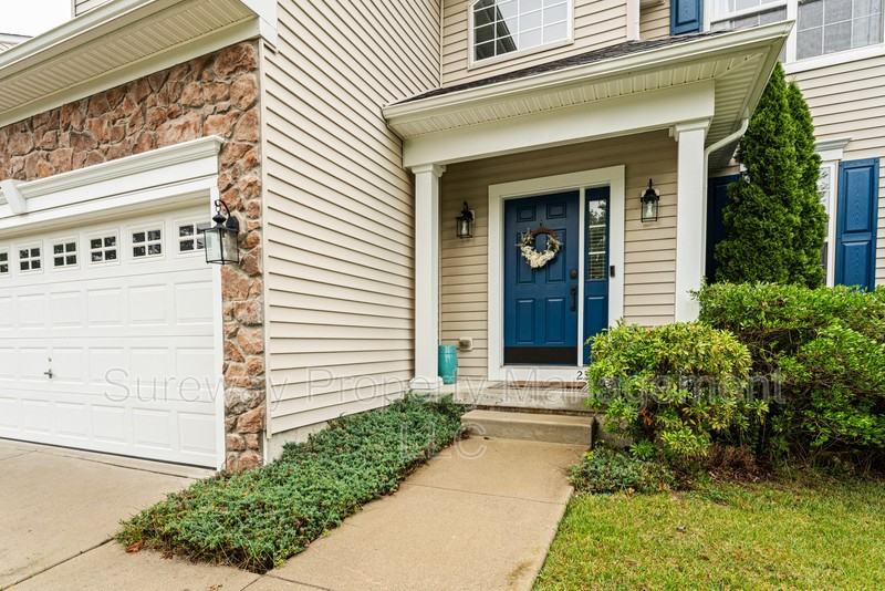 232 Pheasant Run Rd - Photo 4 of 36