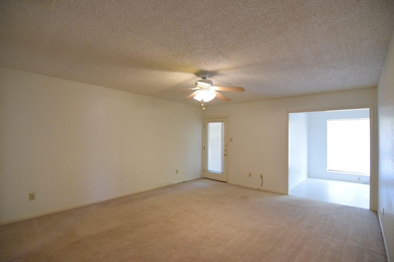 3909 Charolais Dr - Photo 6 of 16