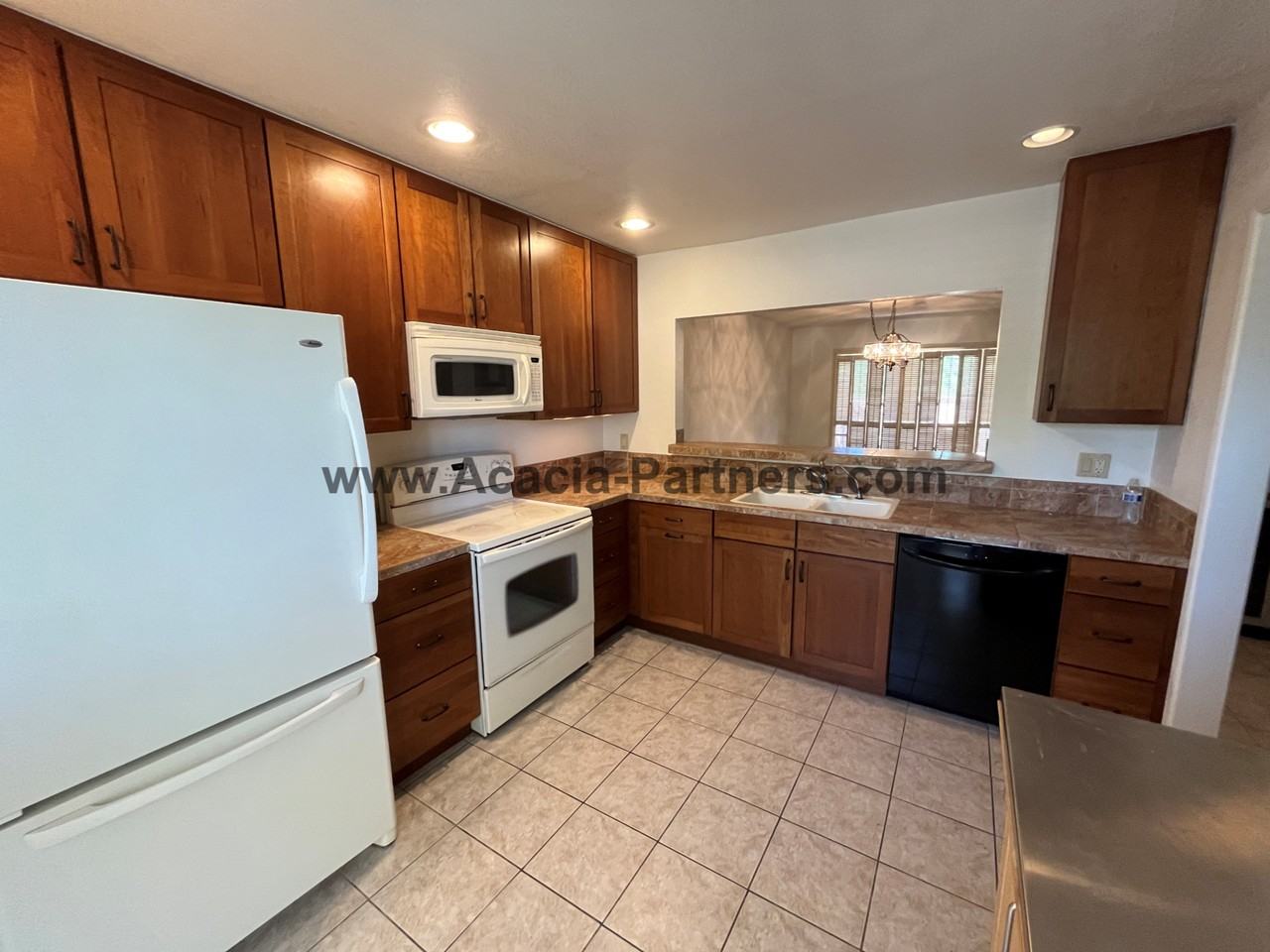 7751 E Hawthorne St - Photo 5 of 32