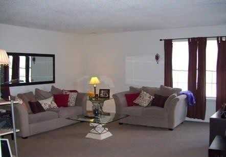 512 Davina Ct #1 - Photo 2 of 9