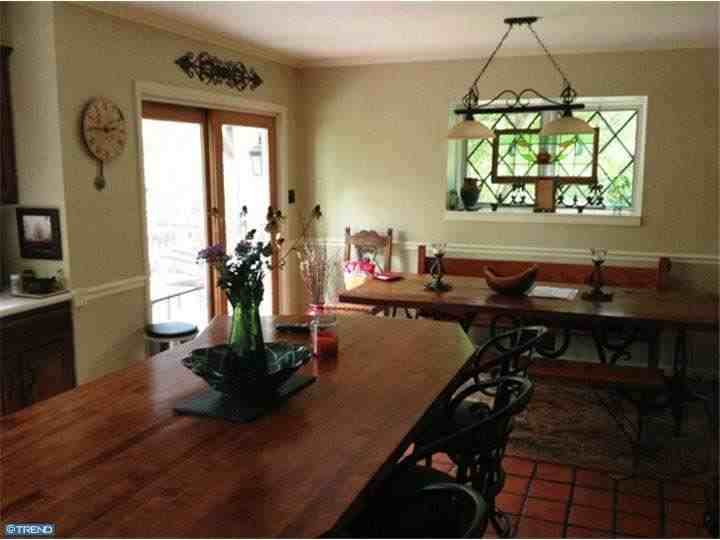 339 Kennett Pike - Photo 2 of 5