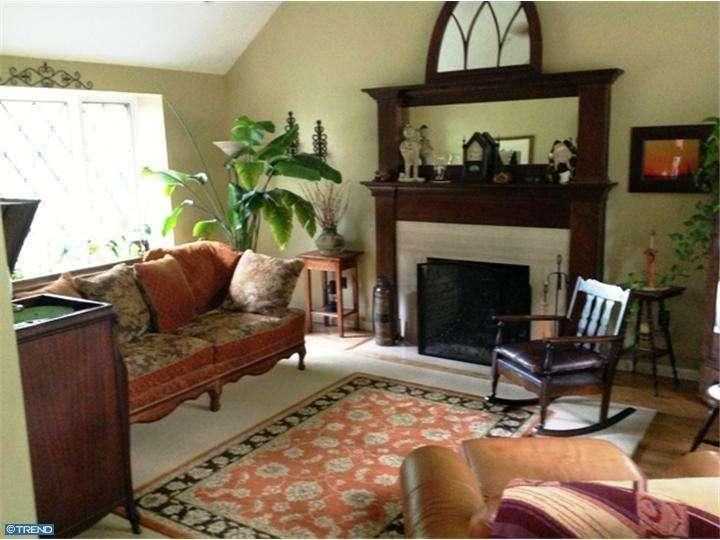 339 Kennett Pike - Photo 3 of 5