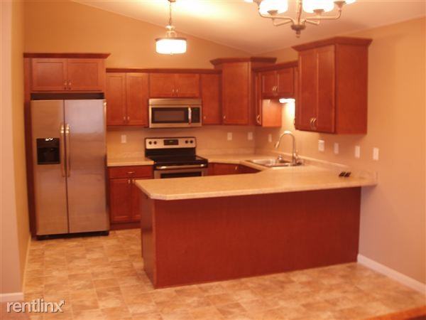 1798 38th Ave S - Photo 2 of 8