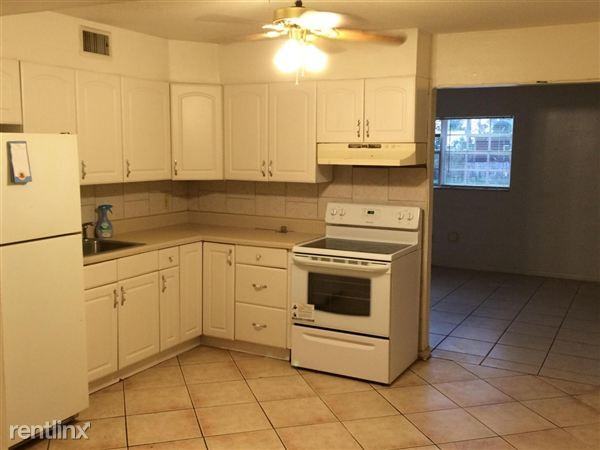 4715 Weymouth St - Photo 3 of 6