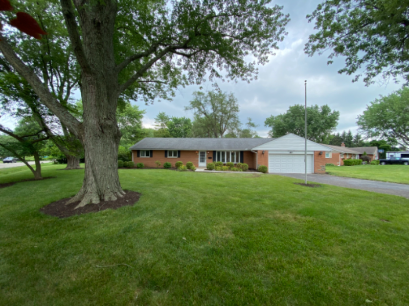 2046 Bonniedale Dr - Photo 3 of 22