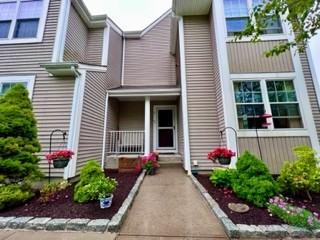 37 Stone Creek Ln #37 - Photo 2 of 33