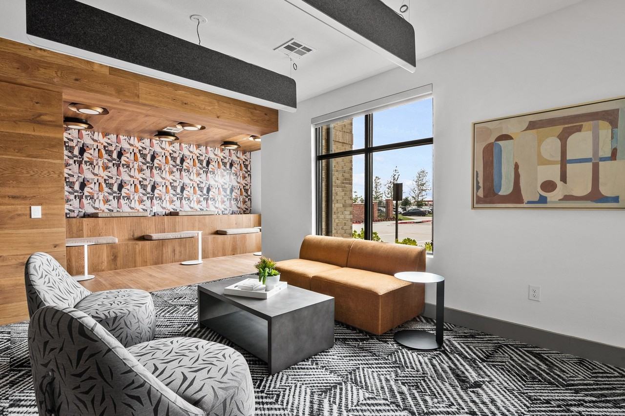 Lenox Bayside - Photo 7 of 46