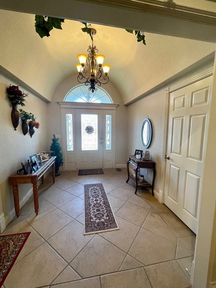 7009 Stonegate Dr, Odessa, TX 79765 3 Bedroom House for 2,800/month