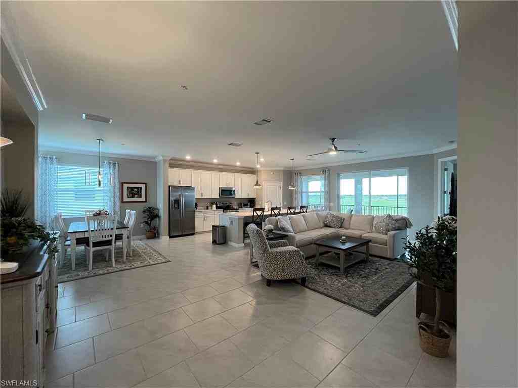 6040 Ellerston Way - Photo 5 of 50