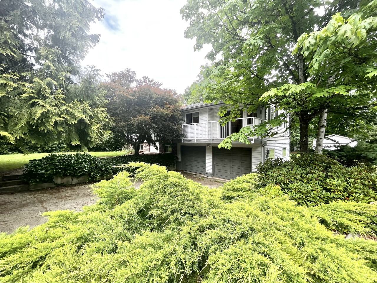 19745 83 Avenue - Photo 3 of 31