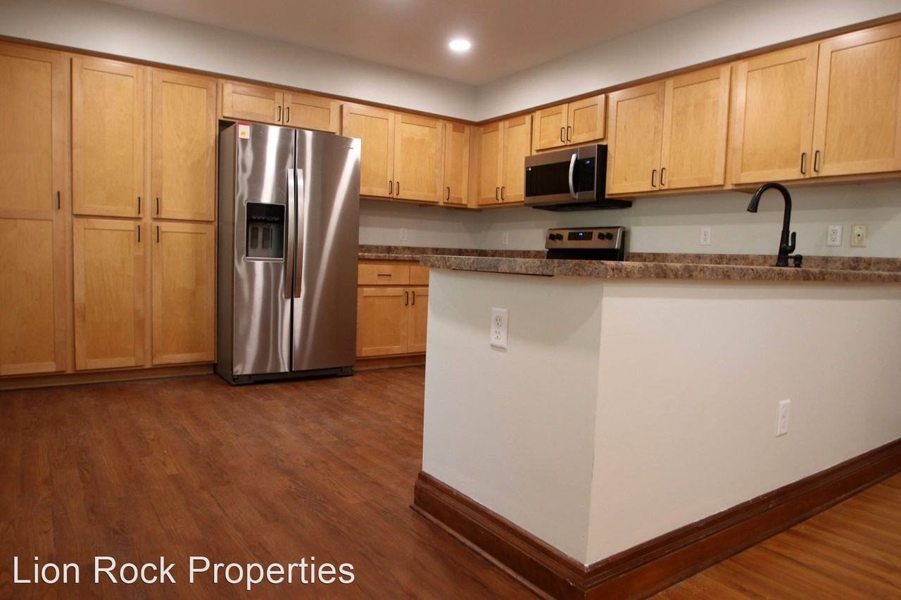 5101 56th Ave N - Photo 3 of 13