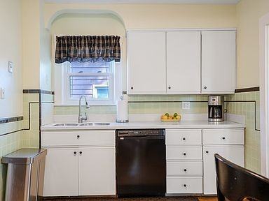 1057 Morton St #NA - Photo 2 of 8