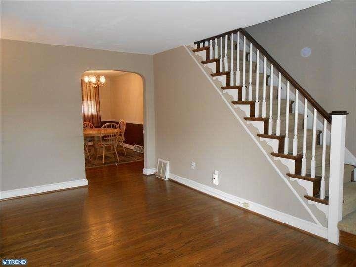 1019 Poplar St - Photo 2 of 7