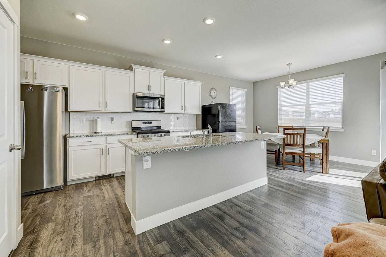 10525 Castor Dr #1 - Photo 4 of 11