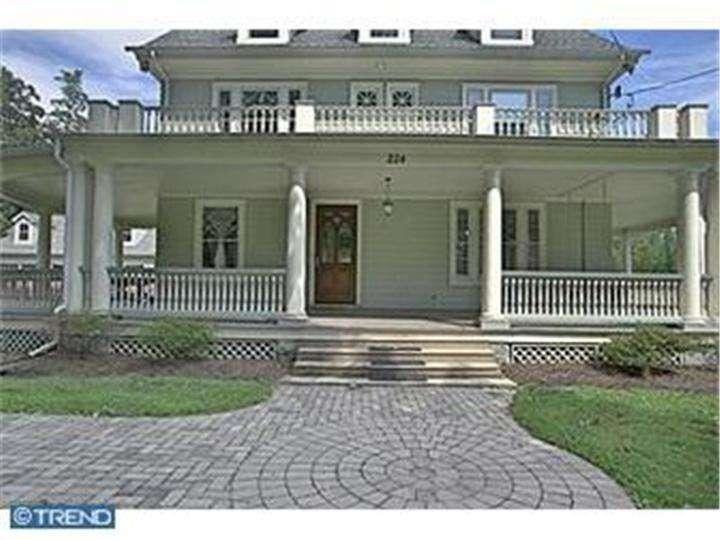 224 N Providence Rd - Photo 2 of 15