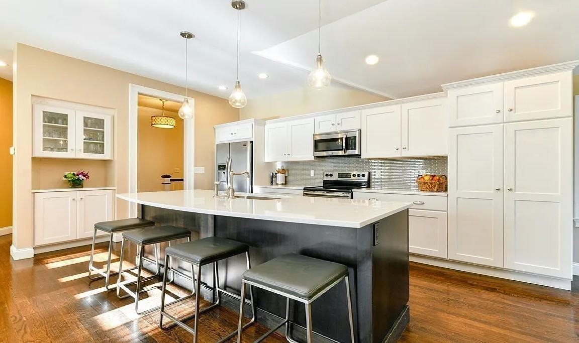 38 Dartmouth Ave - Photo 6 of 20
