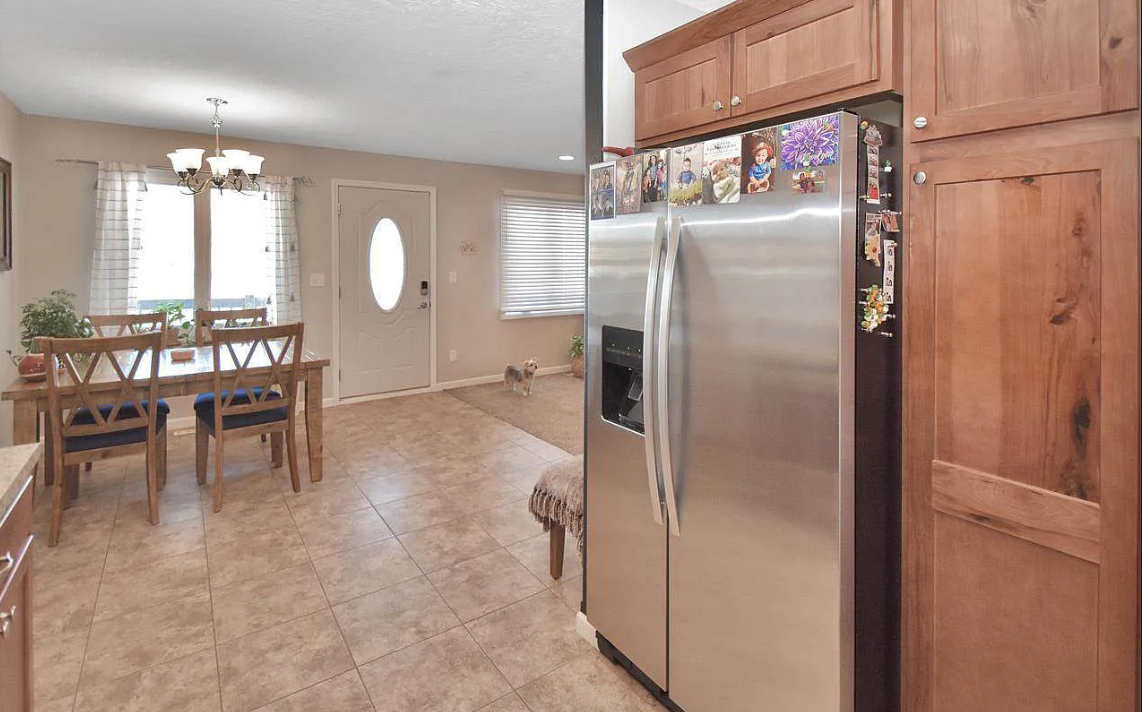 2215 5th Ave Sw #NA - Photo 3 of 6