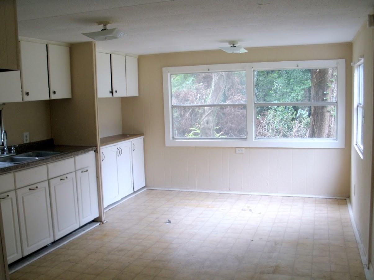 2859 Robert St - Photo 2 of 5