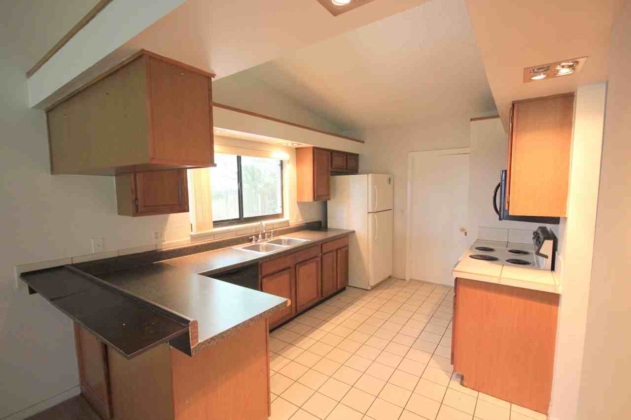 5307 Black Pine Dr - Photo 2 of 10