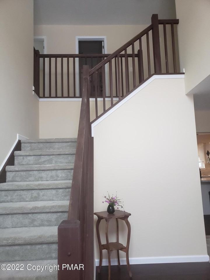 150 Sunrise Loop - Photo 2 of 17