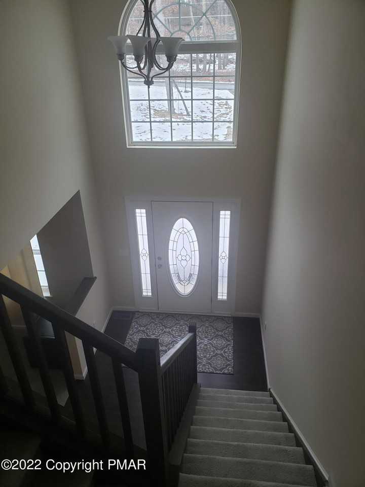 150 Sunrise Loop - Photo 3 of 17