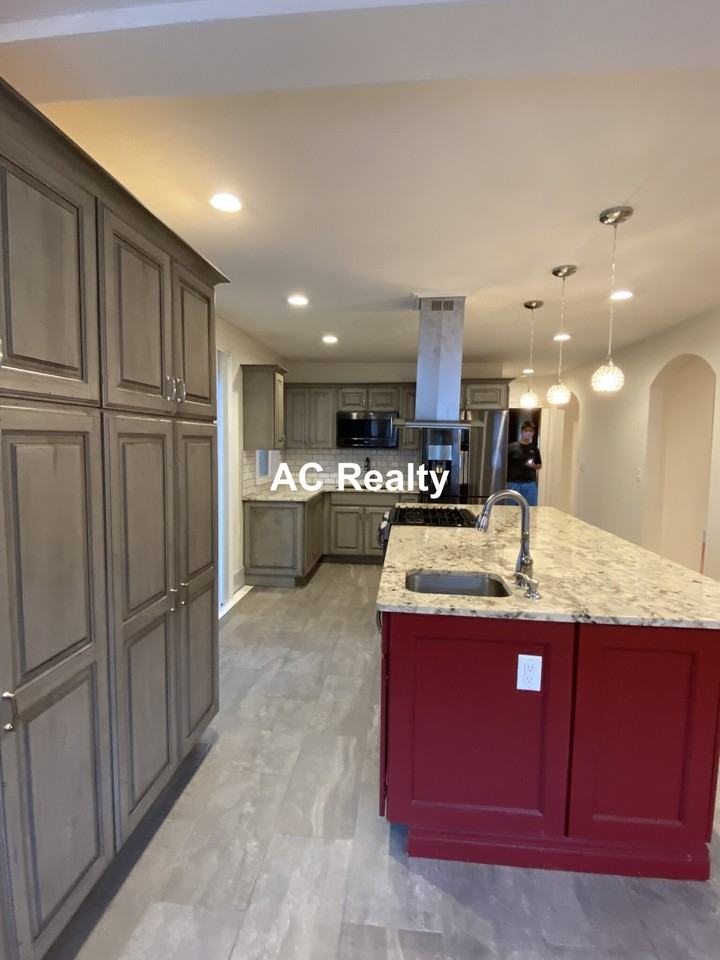 99 Walnut St #2 - Photo 3 of 16