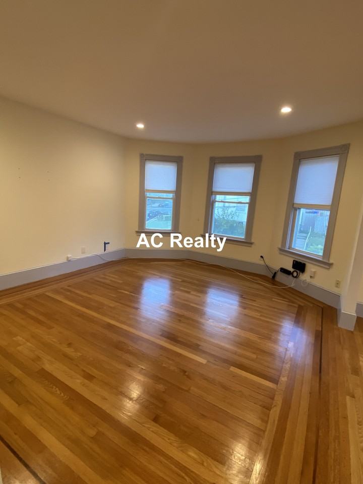 99 Walnut St #2 - Photo 7 of 16