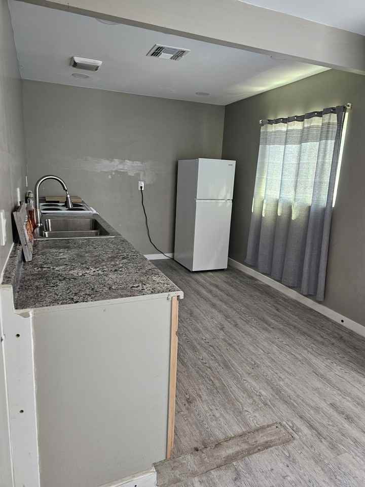 2956 W Port Royale Ln #A - Photo 3 of 5